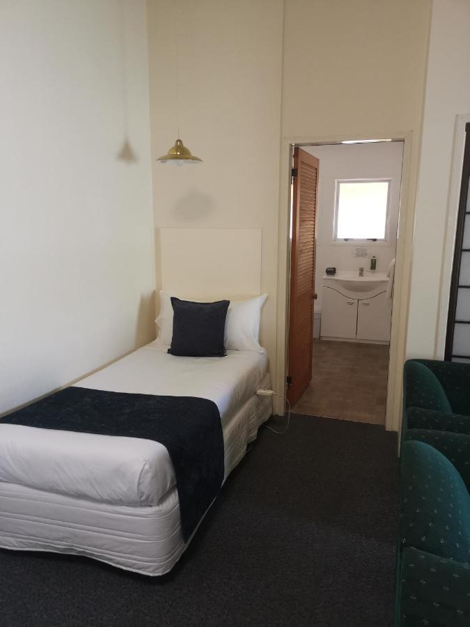 Captains Quarters Motor Inn Cambridge Zewnętrze zdjęcie