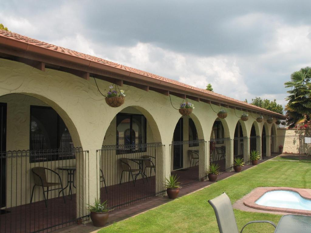 Captains Quarters Motor Inn Cambridge Zewnętrze zdjęcie